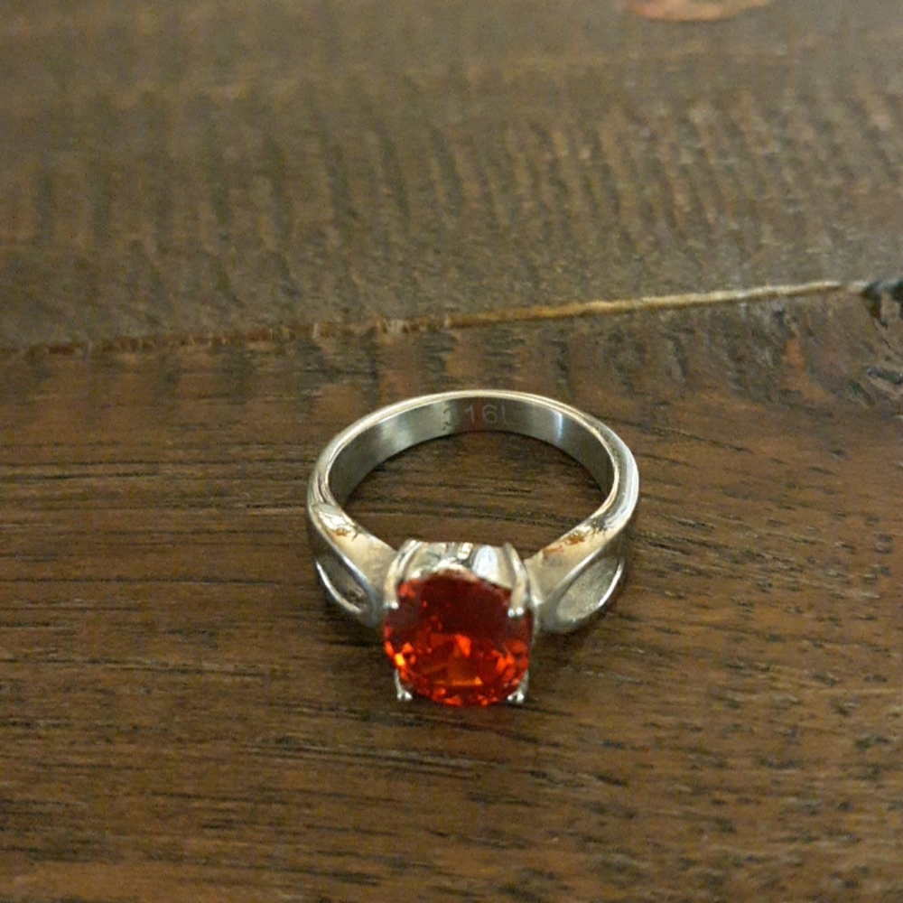 Sterling plated red stunning ring